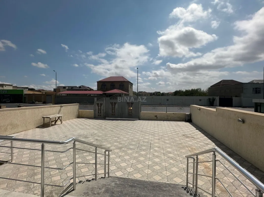 Satılır obyekt 540 m²