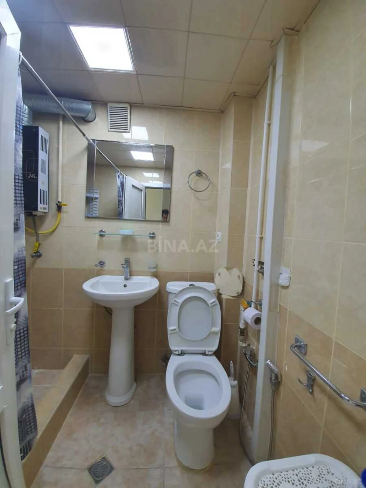 Kirayə verilir 2 otaqlı mənzil 60 m²
