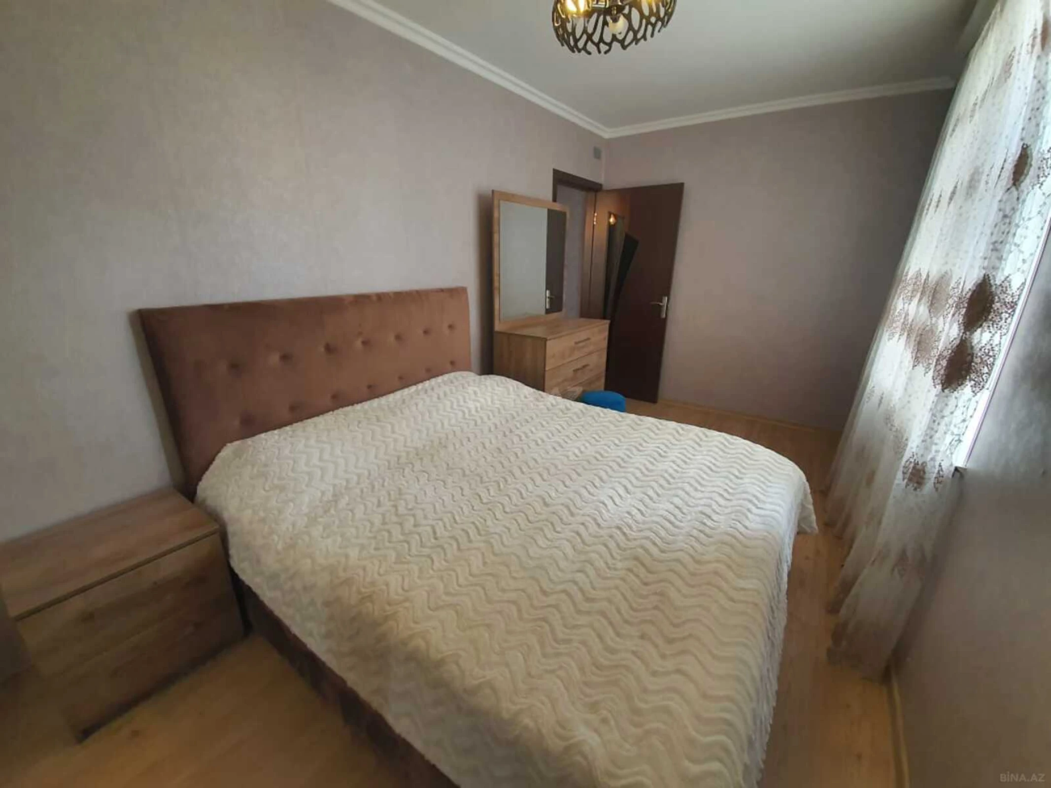 Kirayə verilir 2 otaqlı mənzil 60 m²