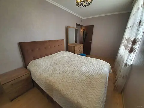Kirayə verilir 2 otaqlı mənzil 60 m²