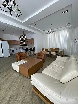 Satılır 4 otaqlı həyət evi 150 m²