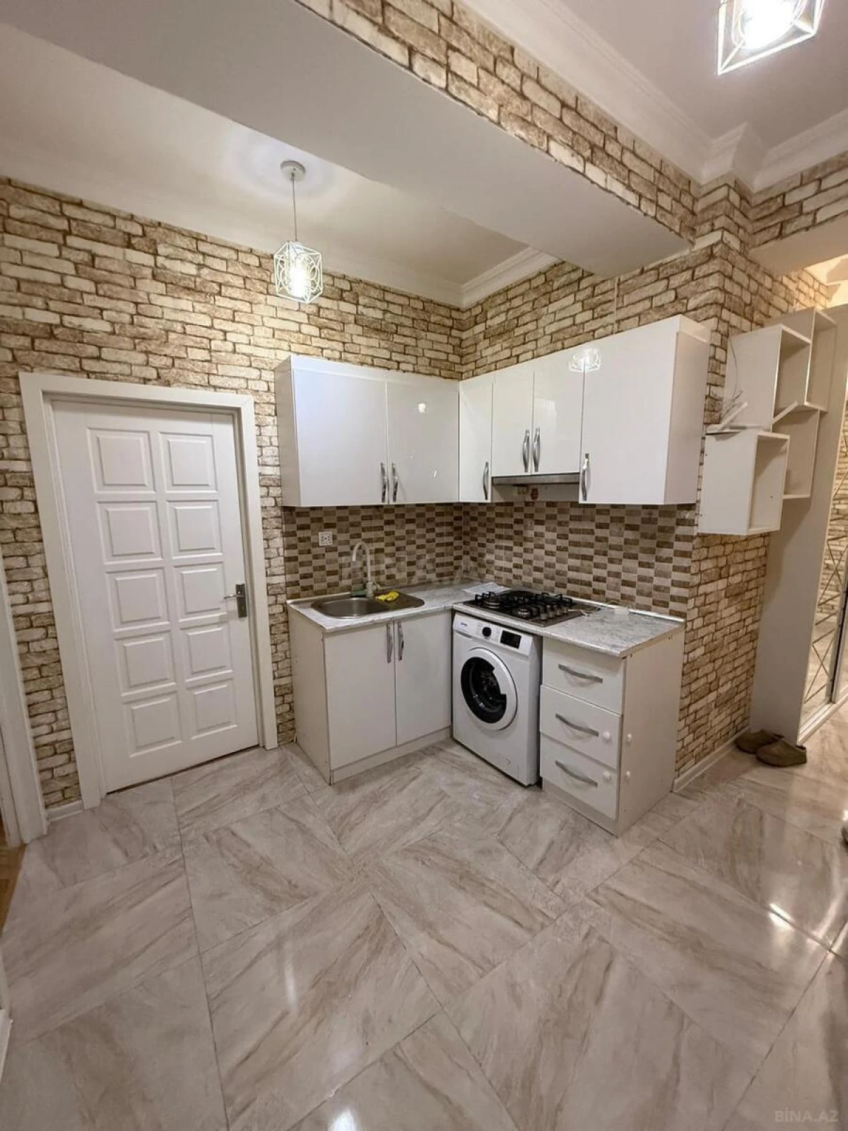 Kirayə verilir 2 otaqlı mənzil 60 m²