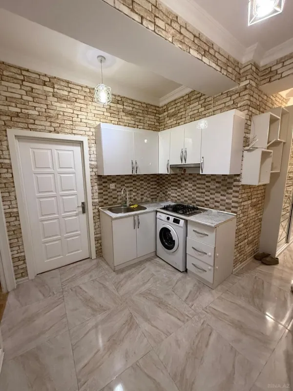 Kirayə verilir 2 otaqlı mənzil 60 m²