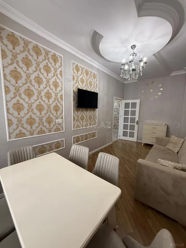 Kirayə verilir 2 otaqlı mənzil 60 m²
