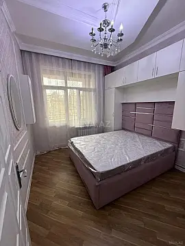 Kirayə verilir 2 otaqlı mənzil 60 m²