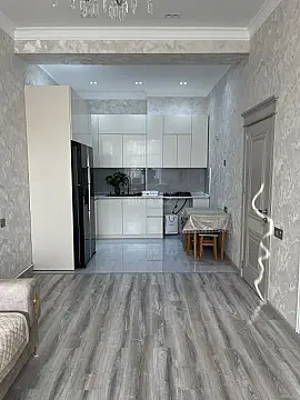 Kirayə verilir 2 otaqlı mənzil 60 m²