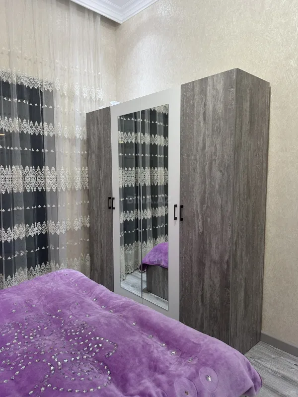 Kirayə verilir 2 otaqlı mənzil 60 m²