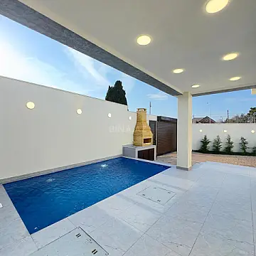 Satılır 4 otaqlı həyət evi 170 m²