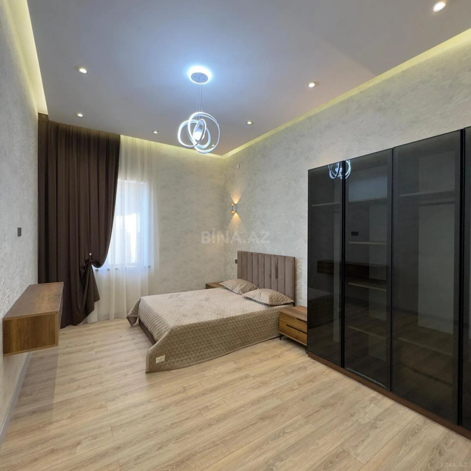 Satılır 4 otaqlı həyət evi 170 m²