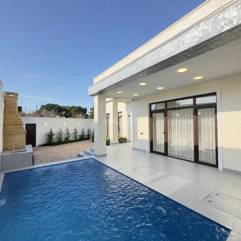 Satılır 4 otaqlı həyət evi 170 m²