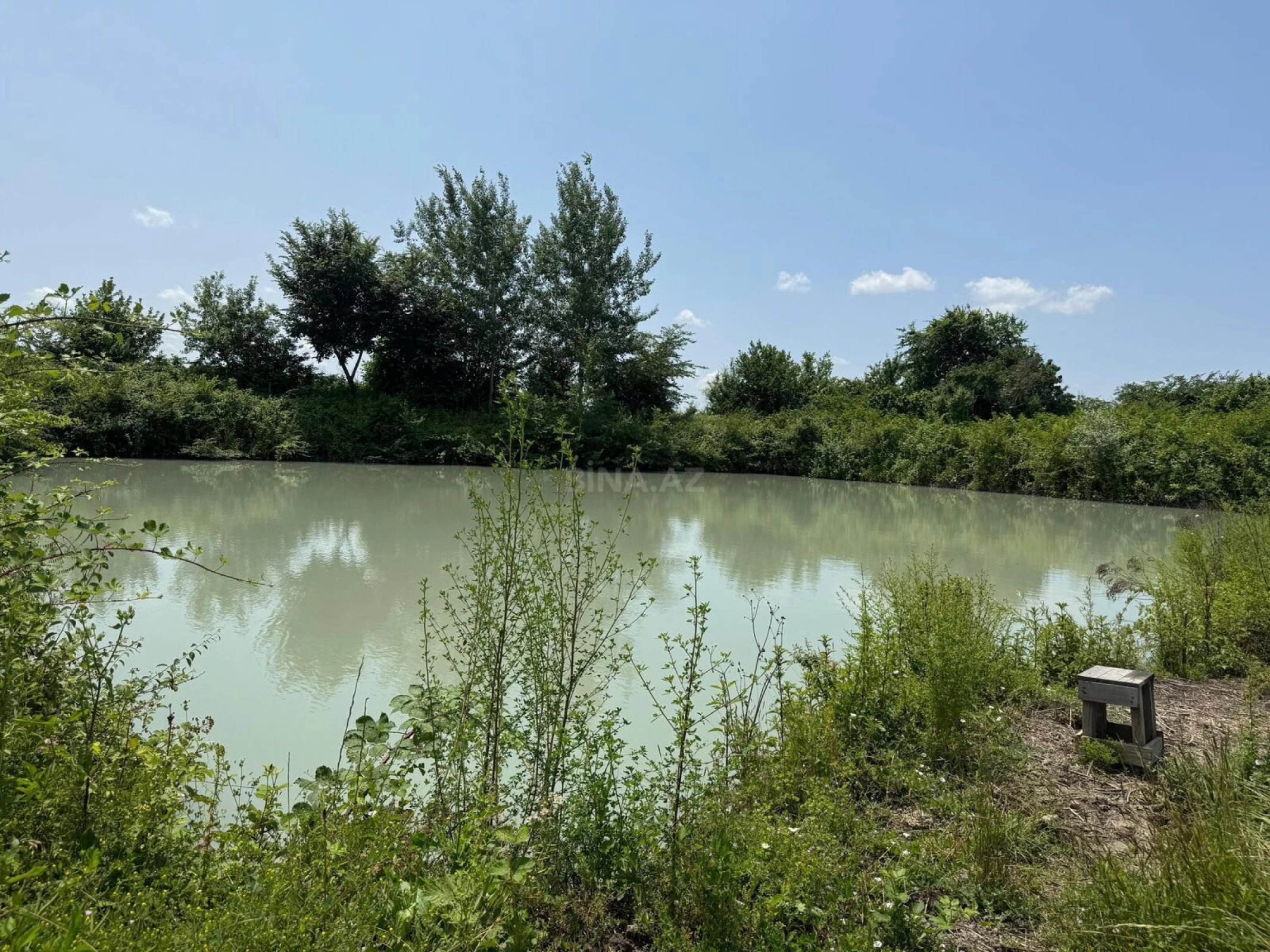 Satılır torpaq sahəsi 1300 m²