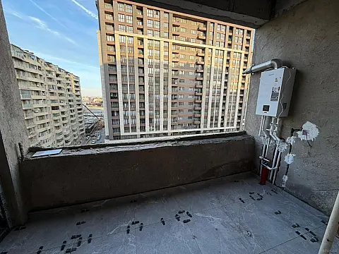 Satılır 2 otaqlı mənzil 66 m²