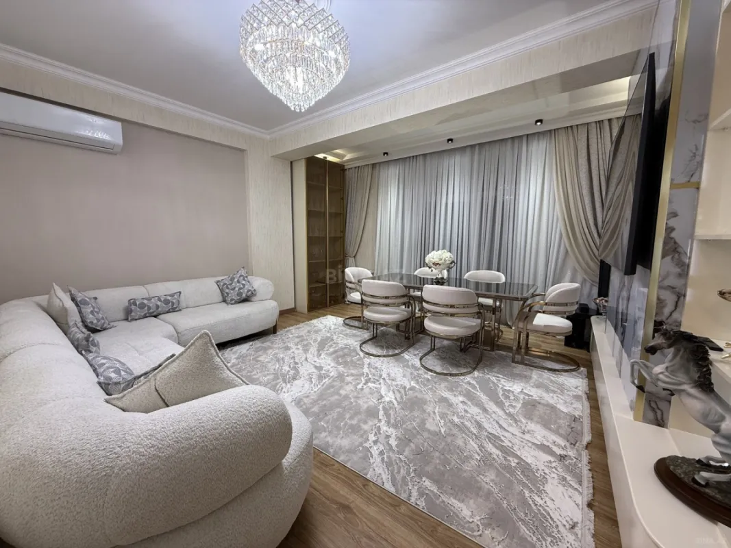 Satılır 2 otaqlı mənzil 90 m²