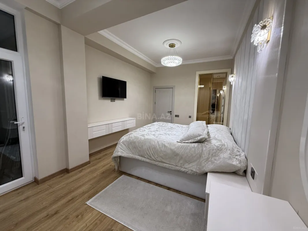 Satılır 2 otaqlı mənzil 90 m²