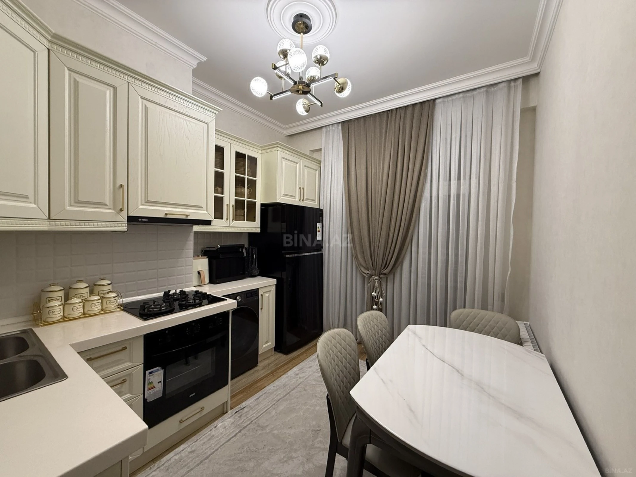 Satılır 2 otaqlı mənzil 90 m²