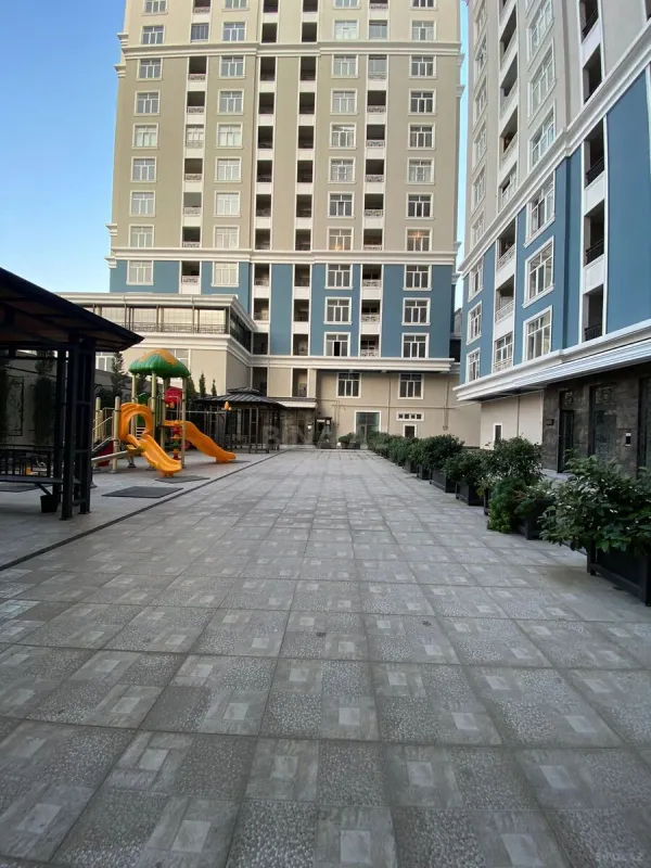 Satılır 2 otaqlı mənzil 90 m²