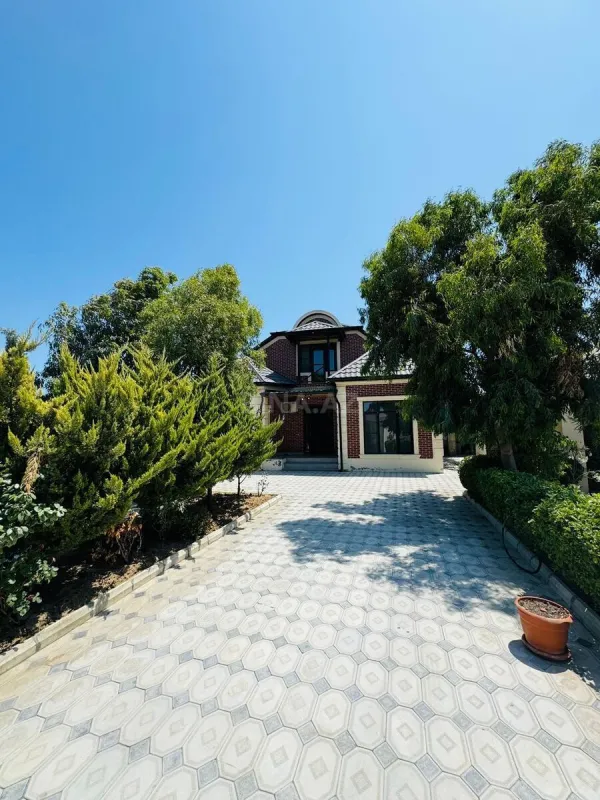 Satılır 3 otaqlı həyət evi 160 m²
