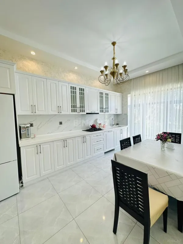 Satılır 3 otaqlı həyət evi 160 m²