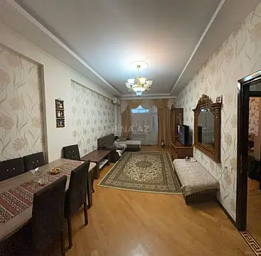 Satılır 2 otaqlı mənzil 60 m²