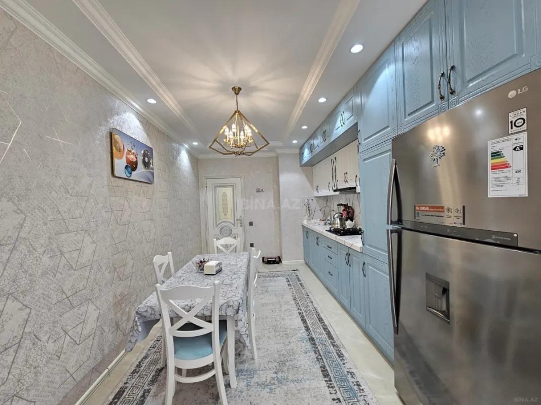 Satılır 3 otaqlı mənzil 127 m²