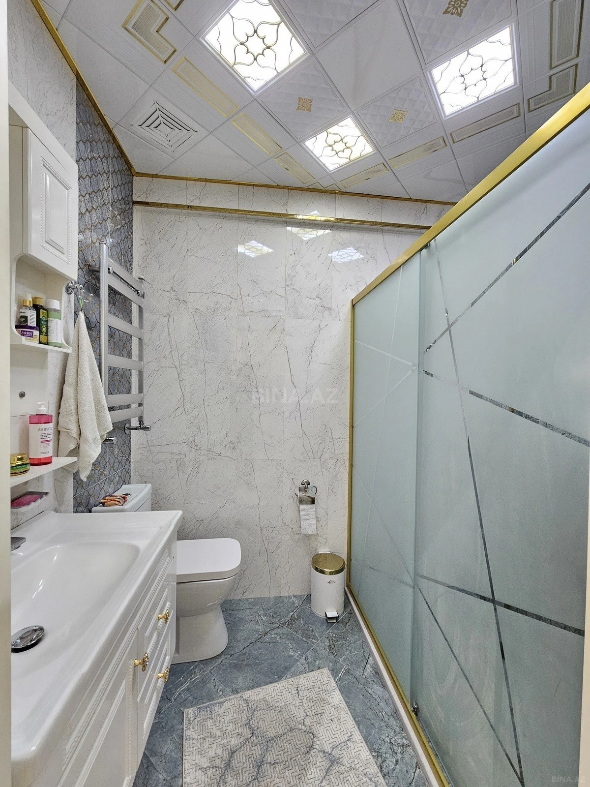 Satılır 3 otaqlı mənzil 127 m²