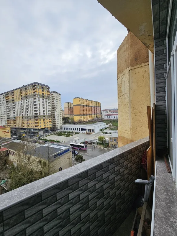 Satılır 3 otaqlı mənzil 127 m²