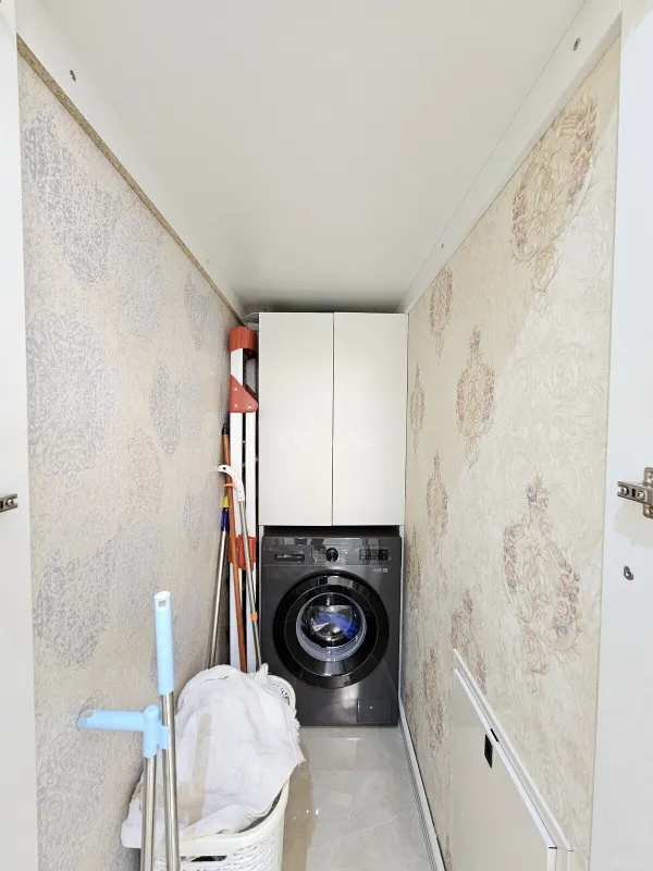 Satılır 3 otaqlı mənzil 127 m²