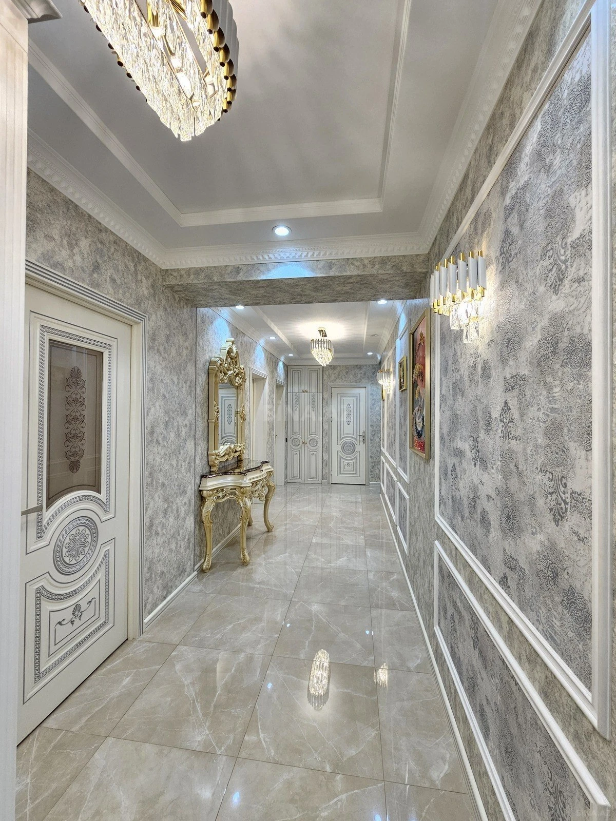 Satılır 3 otaqlı mənzil 127 m²