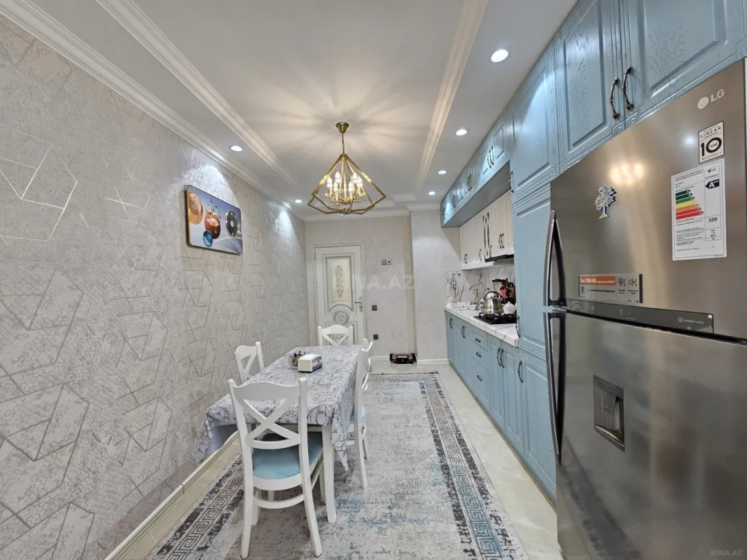 Satılır 3 otaqlı mənzil 127 m²