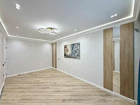 Satılır 3 otaqlı mənzil 80 m²