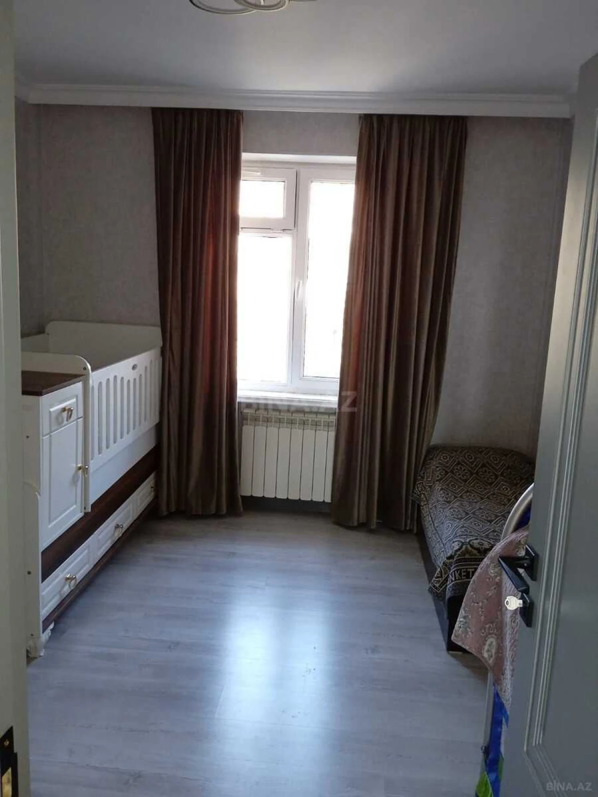 Satılır 3 otaqlı mənzil 90 m²