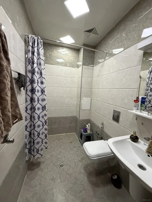 Satılır 2 otaqlı mənzil 65 m²
