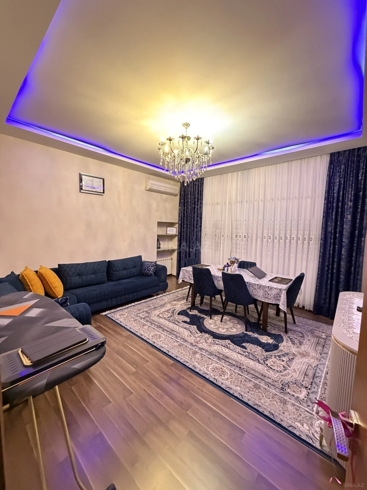 Satılır 2 otaqlı mənzil 65 m²