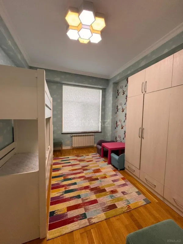 Satılır 3 otaqlı mənzil 95 m²