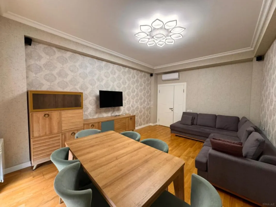 Satılır 3 otaqlı mənzil 95 m²