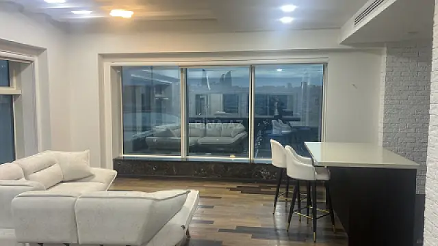 Kirayə verilir 2 otaqlı mənzil 100 m²