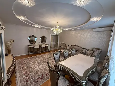 Satılır 3 otaqlı mənzil 130 m² — Bakı 3 otaq 130.00 m²