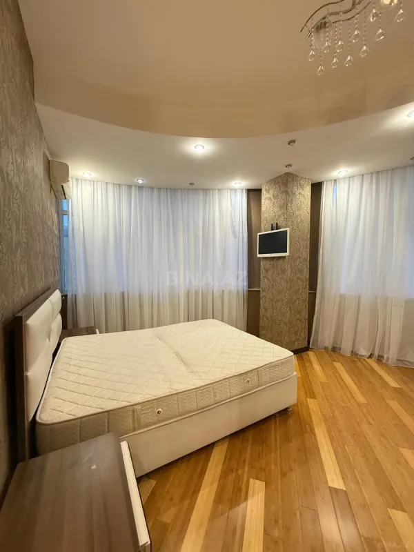 Kirayə verilir 3 otaqlı mənzil 115 m²