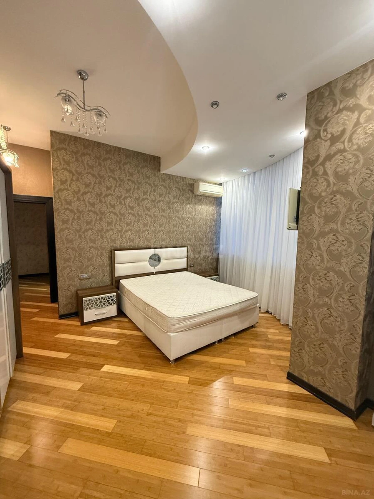 Kirayə verilir 3 otaqlı mənzil 115 m²
