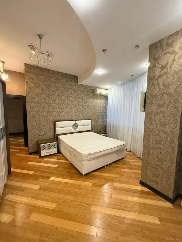 Kirayə verilir 3 otaqlı mənzil 115 m²