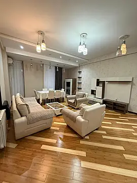 Kirayə verilir 3 otaqlı mənzil 115 m²