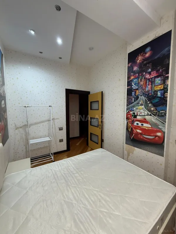 Kirayə verilir 3 otaqlı mənzil 115 m²