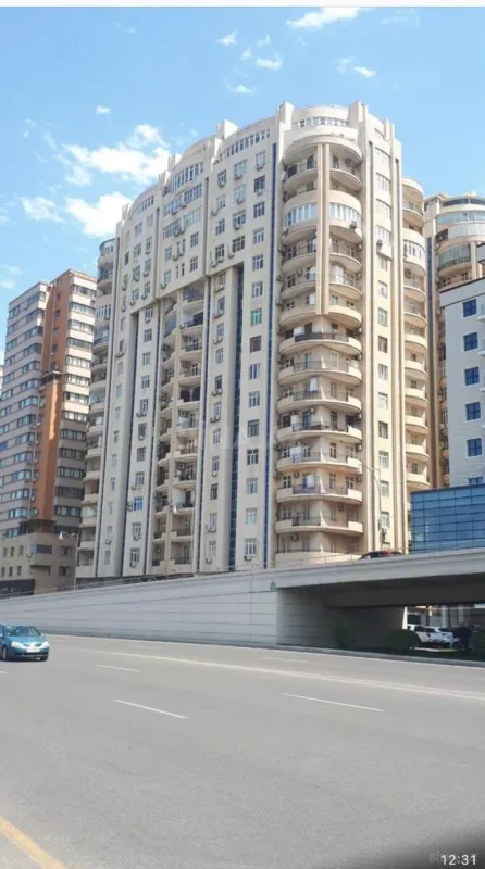 Kirayə verilir 3 otaqlı mənzil 115 m²