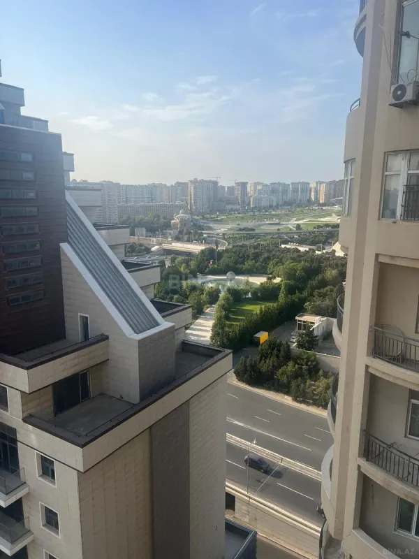 Kirayə verilir 3 otaqlı mənzil 115 m²