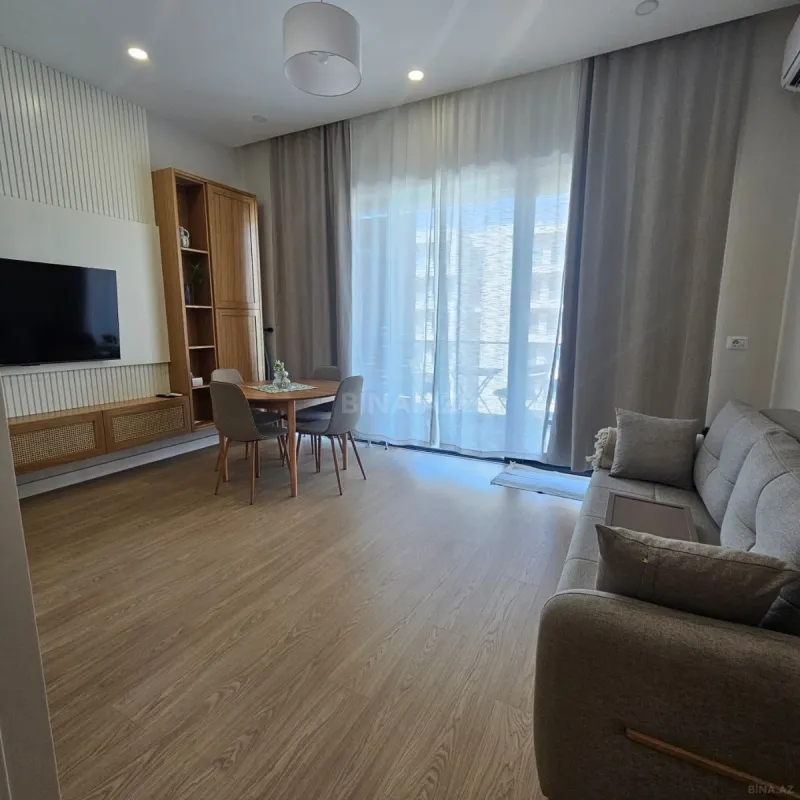 Kirayə verilir 2 otaqlı mənzil 60 m²