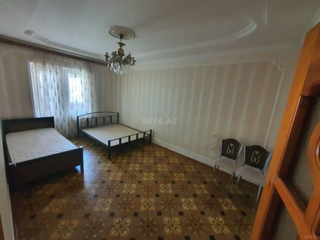 Satılır 4 otaqlı mənzil 100 m²