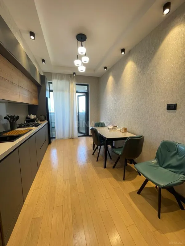 Kirayə verilir 3 otaqlı mənzil 110 m²