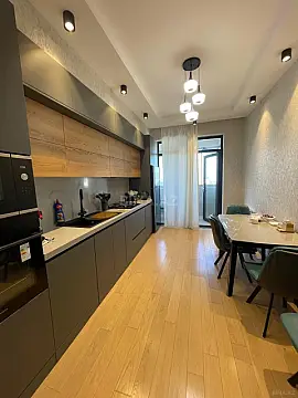 Kirayə verilir 3 otaqlı mənzil 110 m²