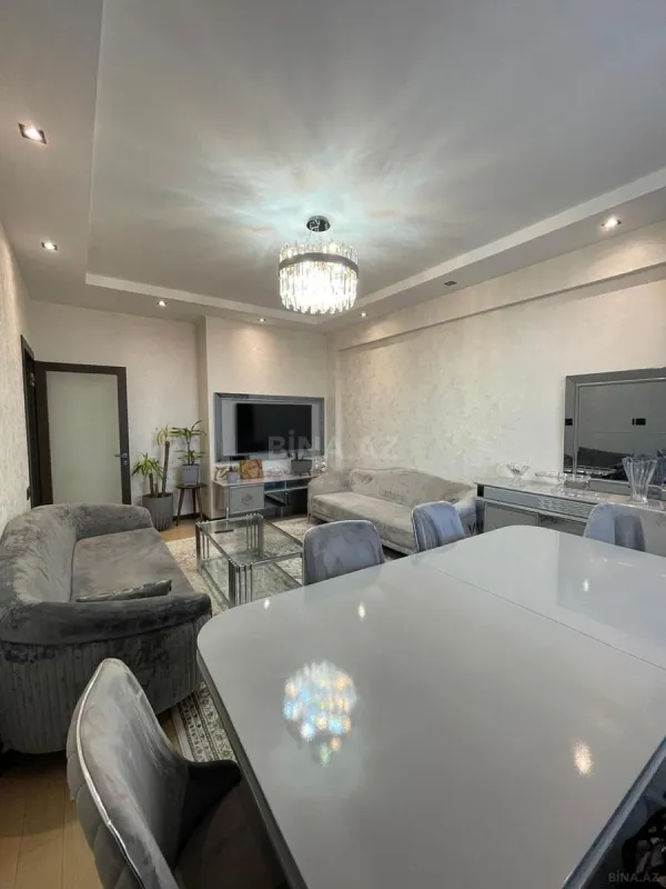 Kirayə verilir 3 otaqlı mənzil 110 m²