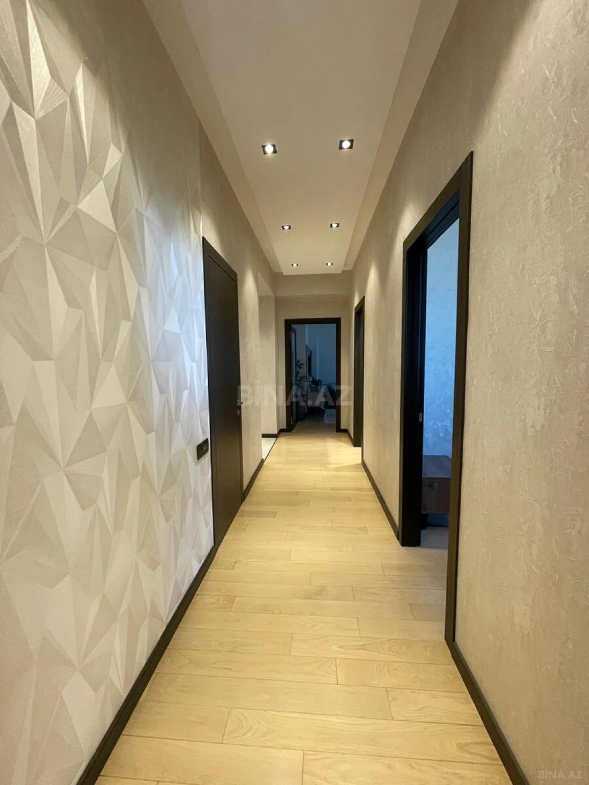 Kirayə verilir 3 otaqlı mənzil 110 m²